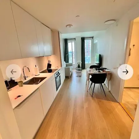 Apartment Stunning With Lovely Views