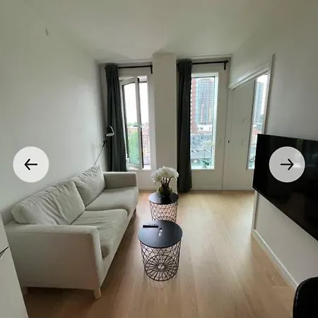 Apartment Stunning With Lovely Views
